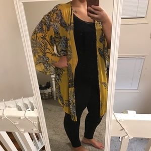 Meri Skye Yellow and Black Floral Kimono